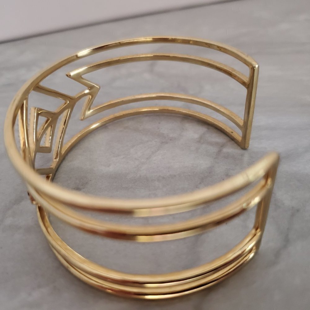 ✨ Stella and Dot Gold Black Rhinestones Crystal Pave Sphinx Cuff Bangle ✨ - Picture 10 of 11
